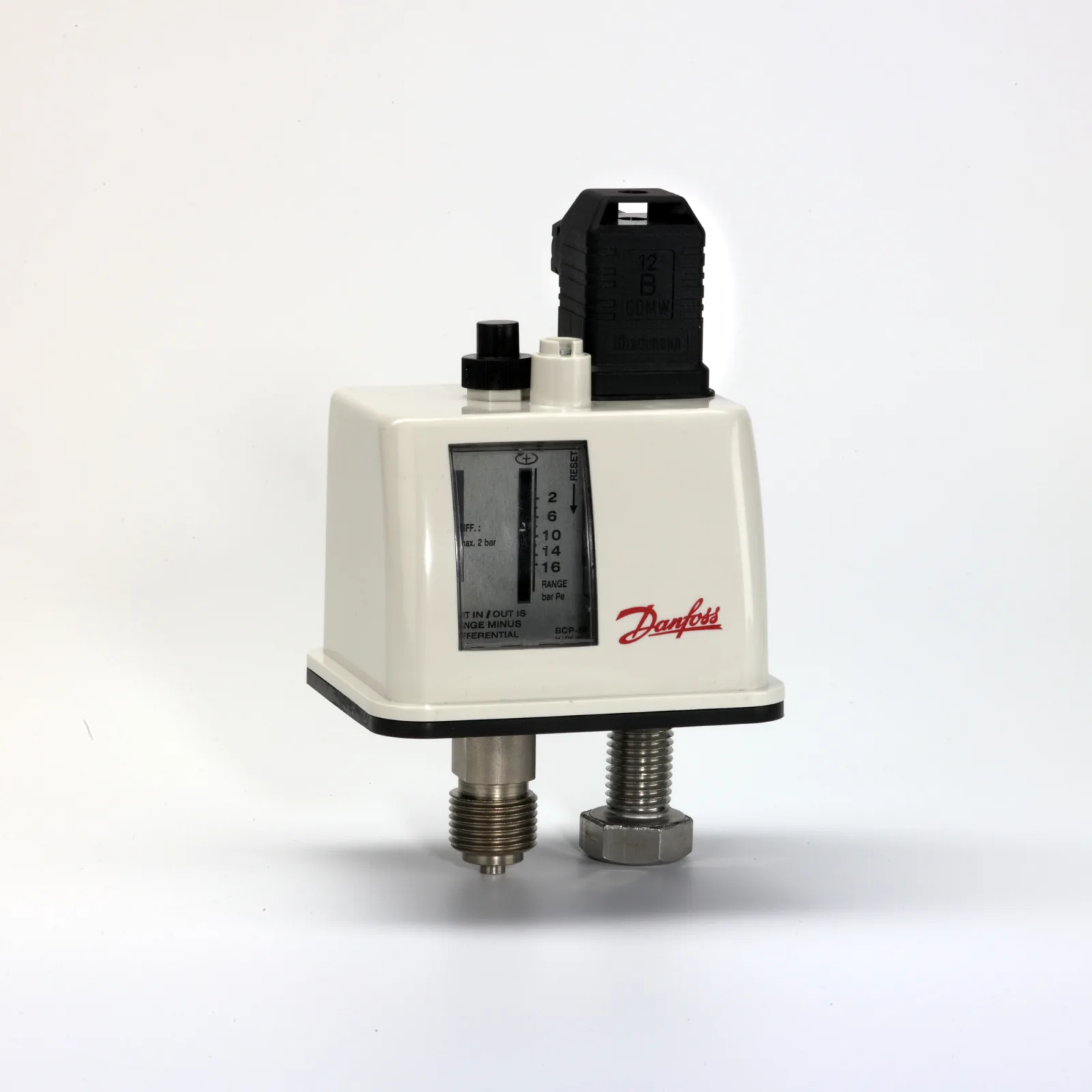 Danfoss 017B0046 — Реле давления BCP5H, диапазон настройки уставки 2-16 бар, дифференциал 1,2 бар, присоединение G 1/2